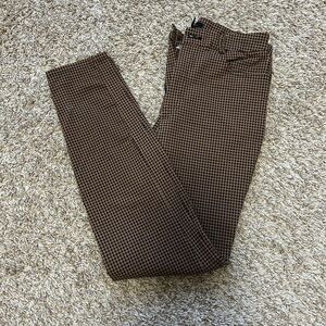Dress Pants with houndstooth pattern